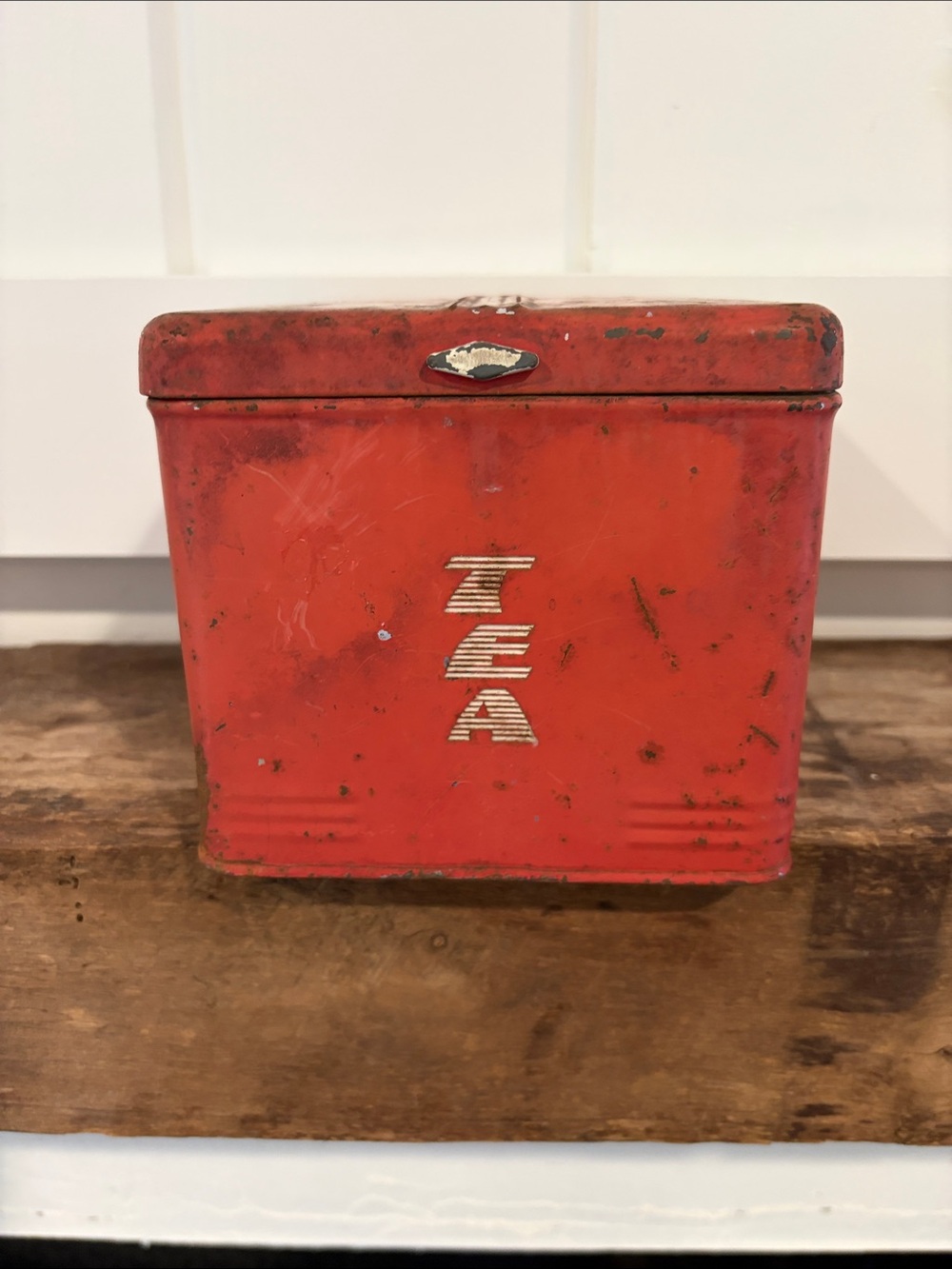 Vintage Pantry Queen Red Metal Tea Tin with 'TEA' Lettering